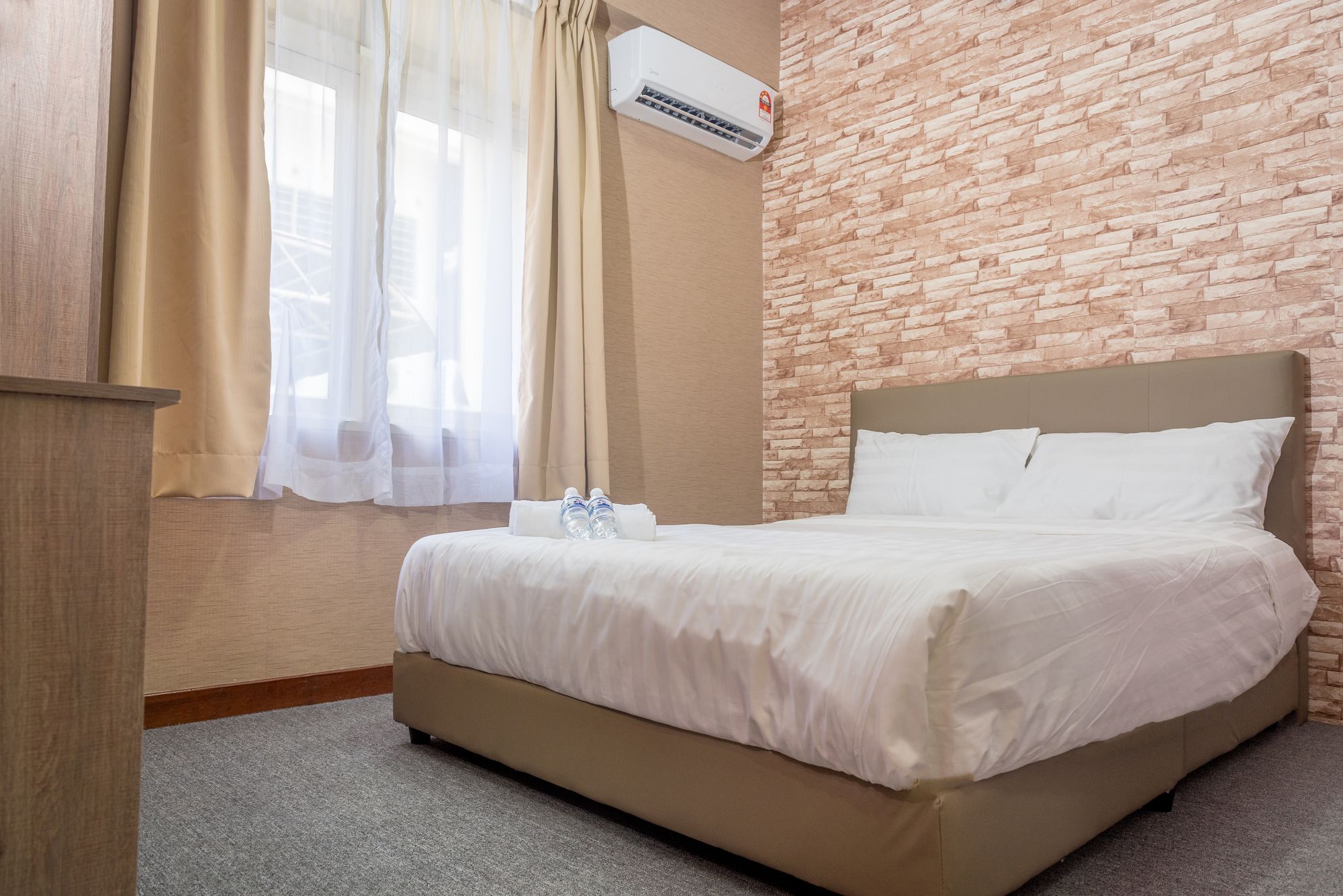 Готель Spot On 89645 Ong'S Court Джорджтаун Екстер'єр фото
