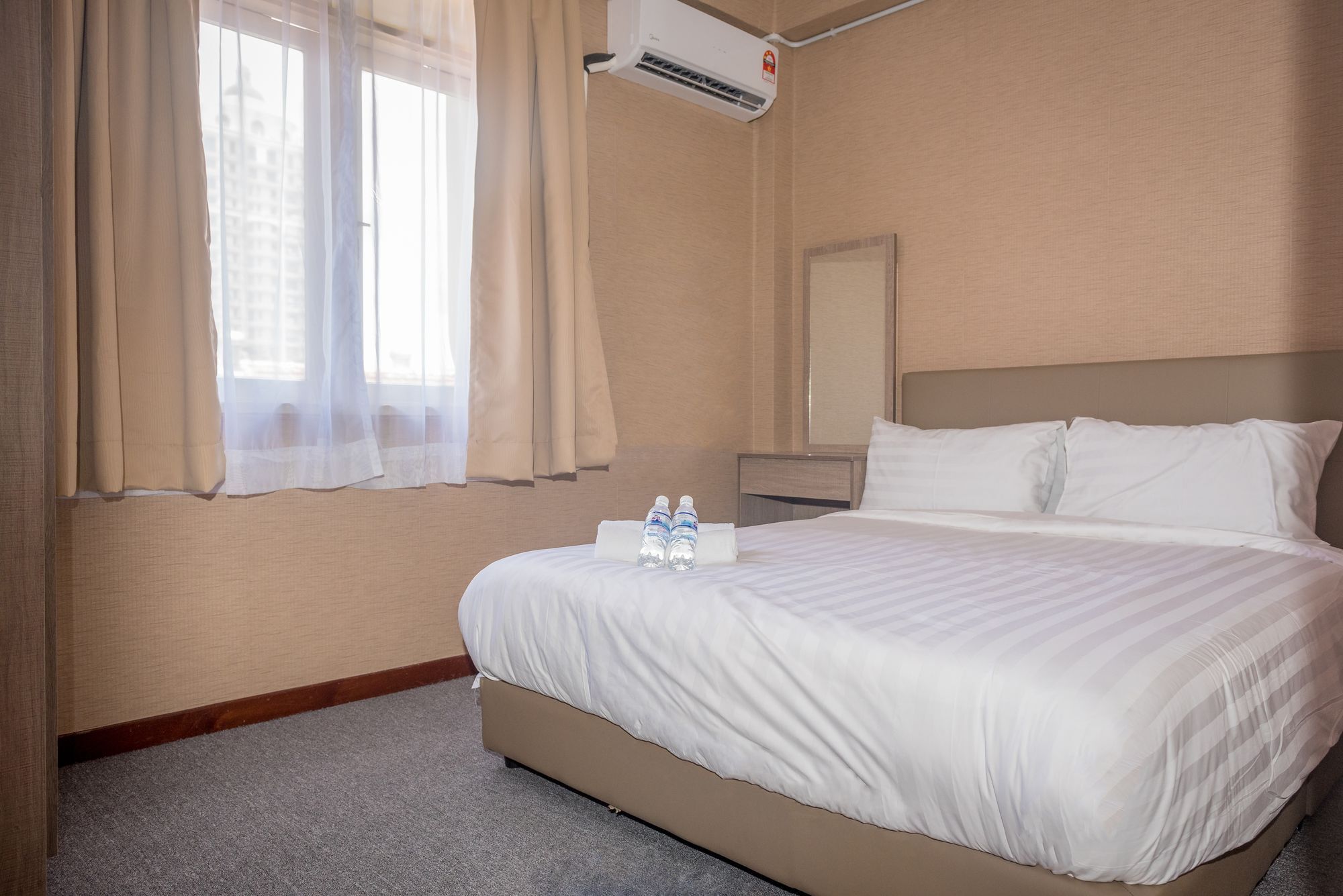 Готель Spot On 89645 Ong'S Court Джорджтаун Екстер'єр фото
