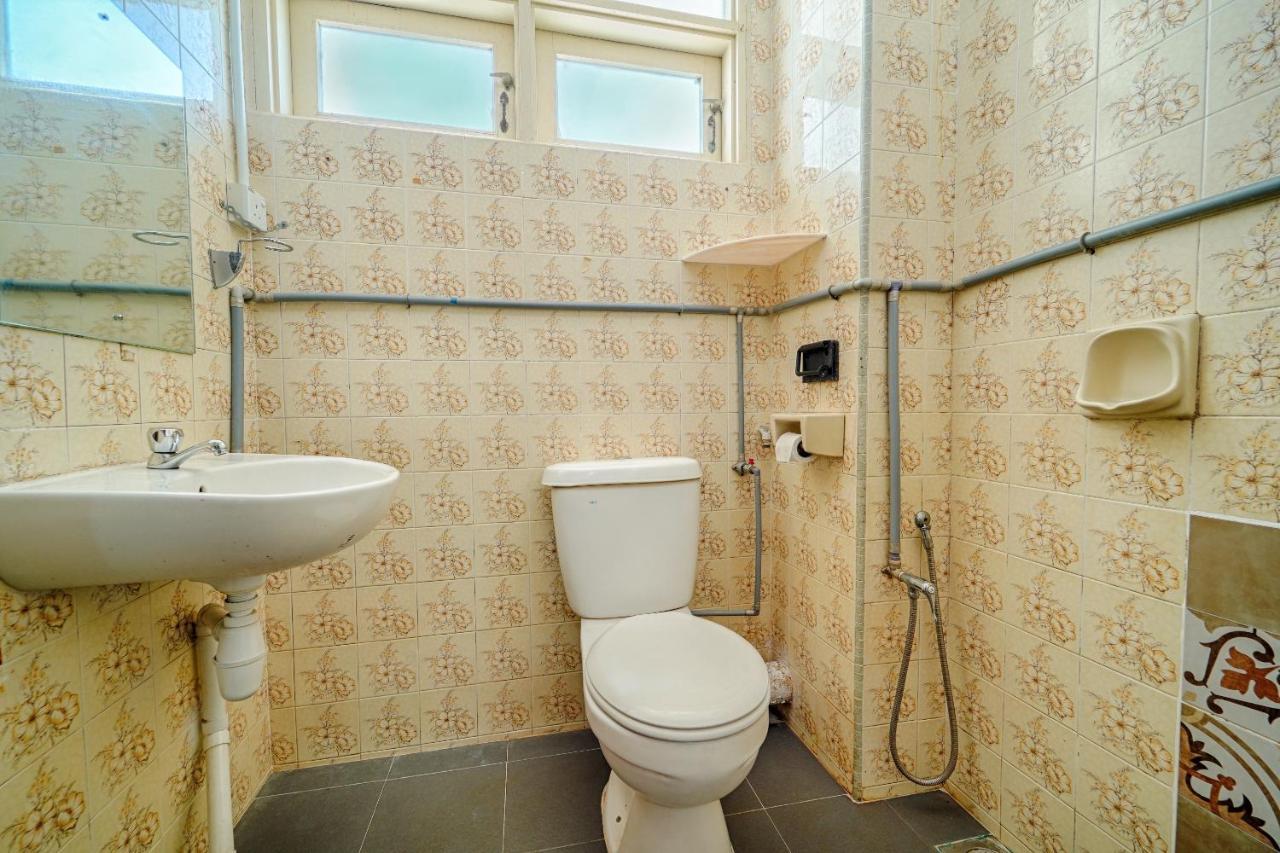 Готель Spot On 89645 Ong'S Court Джорджтаун Екстер'єр фото